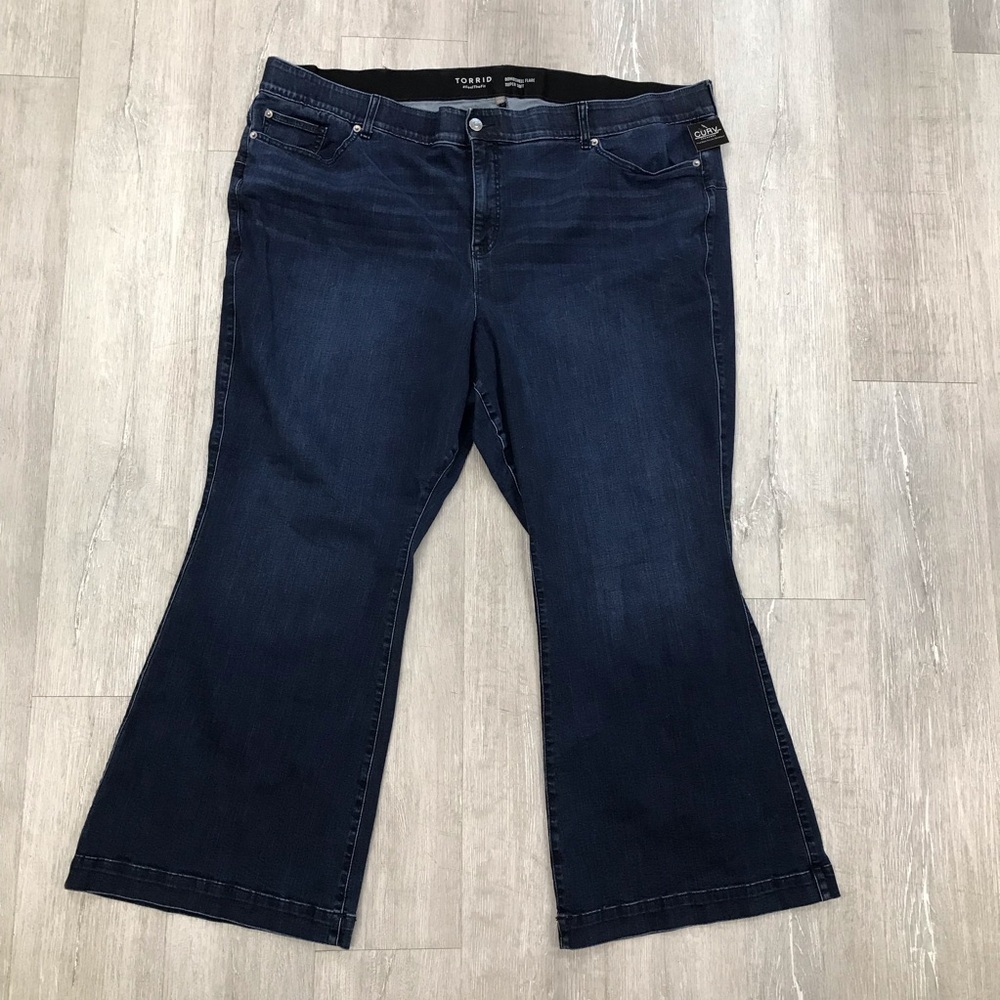 Torrid Dark Blue Bombshell Flare Super Soft Jeans - Size 30T